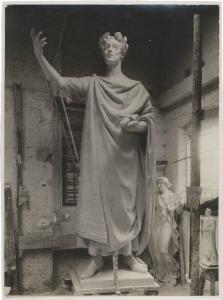 Scultura - Modello della statua di Virgilio nello studio di Giovanni Beretta in Carrara