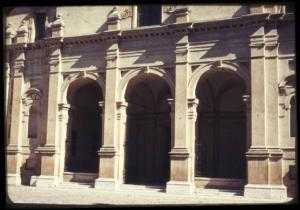 Mantova - Chiesa palatina di S. Barbara - Ingresso