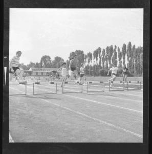 Gara atletica femminile C.S.I. 1971 - Mantova - Impianto Sportivo Migliaretto - 60 metri ad ostacoli