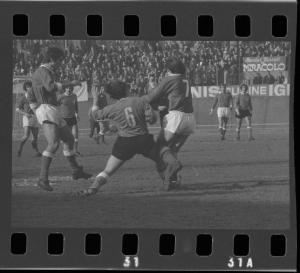 Partita Mantova-Novara 1973 - Mantova - Stadio Danilo Martelli - Azione di gioco