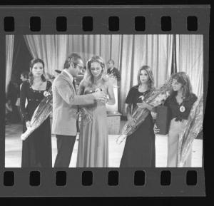 Ritratto di gruppo - Premiazione delle concorrenti - Bella del Luna Park 1973 - Fiera Millenaria - Gonzaga