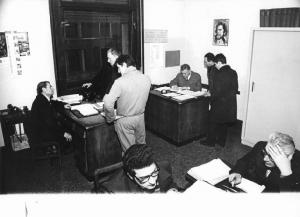 Ufficio vertenze Fiom - Interno - Federico Scarioni, Ernesto Martino, Pietro Andreoni ricevono un gruppo di lavoratori
