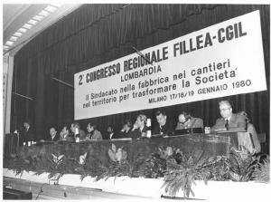 Teatro Odeon - Interno - Secondo congresso regionale Fillea Cgil - Tavolo della presidenza con tra gli oratori Antonio Pizzinato - Parola d'ordine