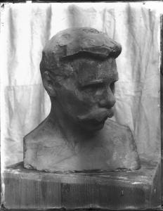 Riproduzione di opera d'arte. Scultura di Adolfo Wildt: Busto ritratto di Albert Welti - Modello in creta
