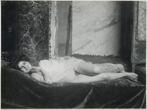 Nudo femminile. Lucia Majorano