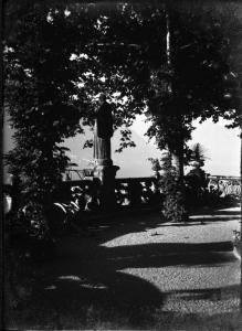 Paesaggio. Lago di Como - Lenno - Villa Balbianello - Giardino - Terrazza