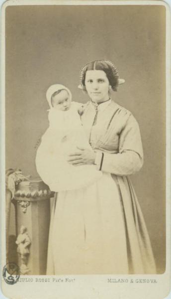 Ritratto di famiglia - Guido Belgioioso bambino in braccio alla balia