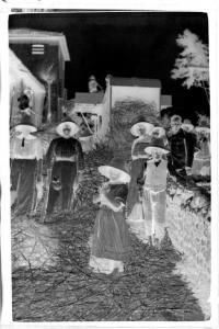 Prima Guerra Mondiale - San Zeno (dintorni) - Campagna - Battitura del grano - Contadini e bambini