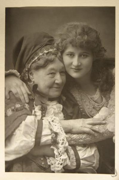 Ritratto di gruppo - Mary Anderson e Mary Anne Stirling attrici inglesi