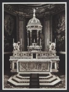 Milano - Certosa di Garegnano. Altare maggiore.