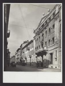 Milano - Casa dell'Assistenza Fascista in via Nirone 15.