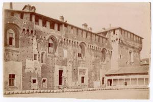 Milano - Castello Sforzesco - Lato nord-est con la ponticella di Lodovico il Moro
