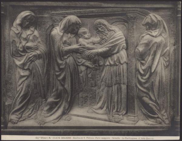 Bologna - Basilica di S. Petronio. Portale centrale, Jacopo della Quercia, Circoncisione di Gesù, formella, bassorilievo in bronzo.