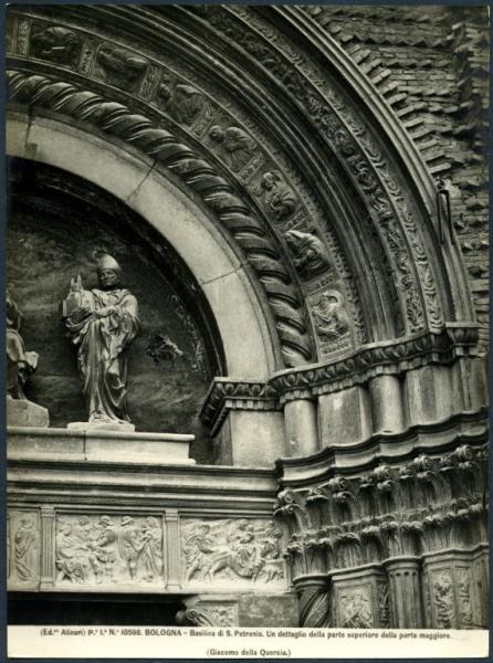 Bologna - Basilica di S. Petronio. Portale centrale, Jacopo della Quercia, particolare della decorazione della parte superiore destra.