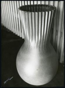 Milano - VI Triennale d'Arte. Vaso in ceramica della Richard Ginori.