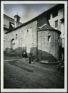 Mergozzo - Chiesa di S. Marta - Abside e lato destro