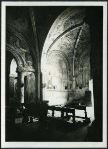 Vercelli - Abbazia di S. Benedetto di Muleggio. Interno, veduta dell'atrio affrescato dell'ingresso.