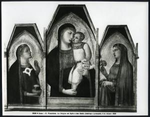 Siena - Pinacoteca Nazionale. Ambrogio Lorenzetti, Madonna con Bambino e sante, tempera su tavola (1325 ca.).