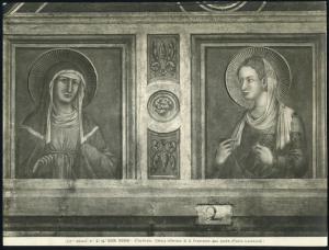 Assisi - Basilica inferiore di S. Francesco. Pietro Lorenzetti, due sante, particolare dello zoccolo di un affresco.