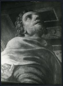 Milano - Chiesa di S. Paolo Converso. Interno, figura di santo (?) ripresa di scorcio dal basso, particolare, affresco.