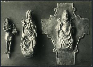 S. Giovanni Battista, Cristo benedicente e S. Ambrogio, rilievi in bronzo.
