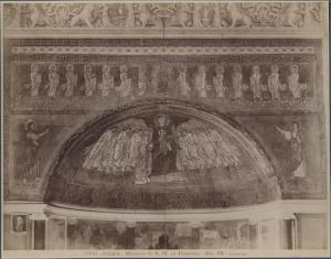 Decorazione musiva - Maria in trono col Bambino tra schiere di angeli e Pasquale I - Roma - Chiesa di Santa Maria in Domnica - Catino absidale