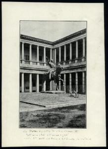 Scultura - Statua equestre di Napoleone III - Milano - Palazzo del Senato - Archivio di Stato - Cortile