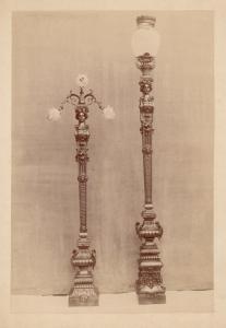 Arti applicate - Coppia di candelabri con decorazioni fitomorfe, zoomorfe e antropomorfe