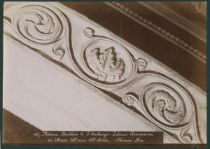 Scultura - Bassorilievo - Decorazioni fitomorfe - Milano - Basilica di Sant'Ambrogio - Arco dell'abside