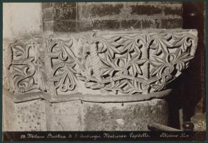 Scultura - Capitello romanico - Decorazione fitomorfa - Milano - Basilica di Sant'Ambrogio - Matroneo