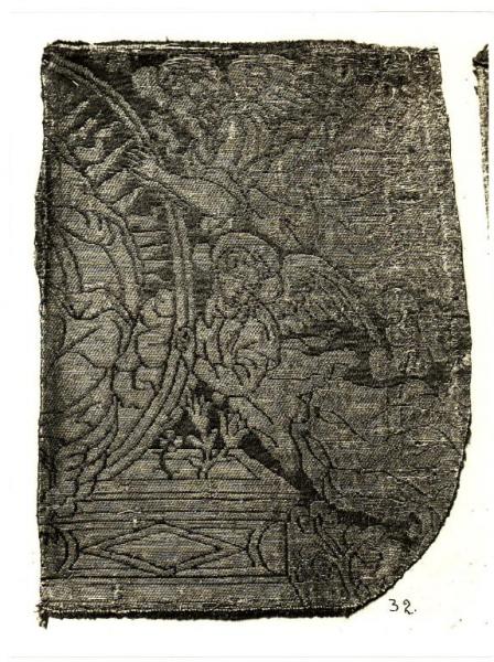 Collezione Cantoni - Frammento di stoffa toscana del XV secolo con motivo sacro