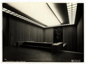 Milano - VI Triennale d'Arte - Giuseppe Pagano, atrio all'ultimo piano antistante lo scalone del Palazzo dell'Arte