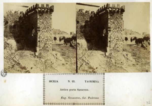 Taormina - Porta fortificata saracena