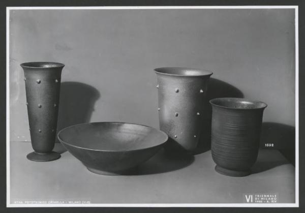 Milano - VI Triennale d'Arte - Cesare Paleni, vasi e ciotola in ceramica