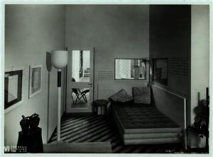 Milano - VI Triennale d'Arte - Arch. Gio Ponti, soggiorno, proposta di arredo per un piccolo appartamento di due ambienti
