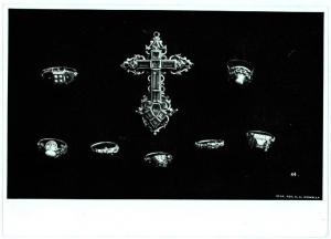 Milano - VI Triennale d'Arte - Sala dell'Oreficeria Antica, sette anelli e croce con pietre preziose (sec - XVI-XVII)