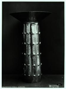 Milano - VI Triennale d'Arte - E.N.A.P.I., Giovanni Guerrini, vaso in metallo sbalzato