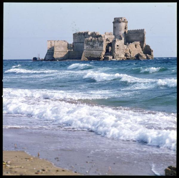 Calabria - Isola di Capo Rizzuto - Punta delle Castella, o Le Castella - Fortezza Aragonese - Mare - Spiaggia