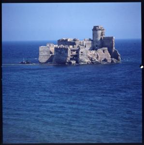 Calabria - Isola di Capo Rizzuto - Punta delle Castella, o Le Castella - Fortezza Aragonese - Mare