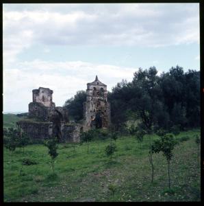 Calabria - Staiti - Resti della chiesa di S. Maria de' Tridetti