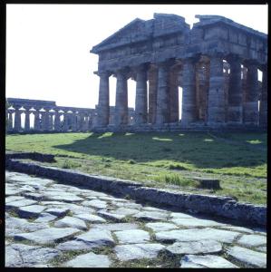 Campania - Parco archeologico di Paestum - Tempio di Nettuno