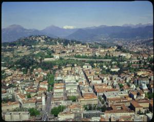 Bergamo. Panorama. Veduta aerea.