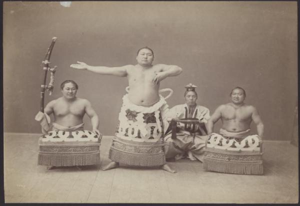 Ritratto di gruppo - Lottatori di sumo - Sumotori - Rikishi - Yokozuna - "Fuzoku"