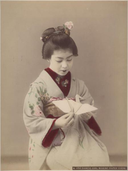 Ritratto femminile - Ragazza giapponese in Kimono e Shimada - Origami - "Bijin"