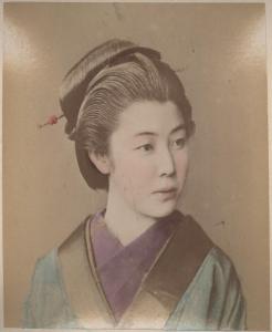 Ritratto femminile - Giovane donna giapponese in Kimono e Shimada - Kuroto - "Bijin"