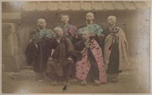 Ritratto maschile di gruppo - Monaci buddhisti - Bonzi - "Fuzoku"