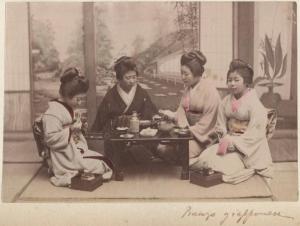 Giappone - Scena di genere giapponese - Gruppo di donne giapponesi a pranzo - "Nichijou seikatsu" - "Bijin"
