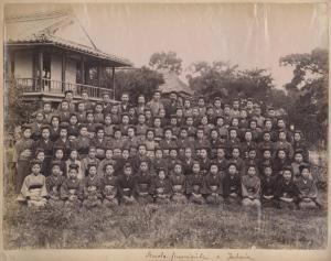 Ritratto di gruppo - Scuola femminile della città di Isahaya - Foto di classe