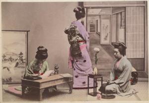 Giappone - Scena di genere giapponese - Tre donne giapponesi in interno tradizionale - "Bijin" - "Nichijou seikatsu"