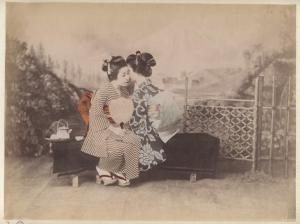 Giappone - Scena di genere giapponese - Due donne giapponesi in Kimono - "Shigo" - "Bijin"